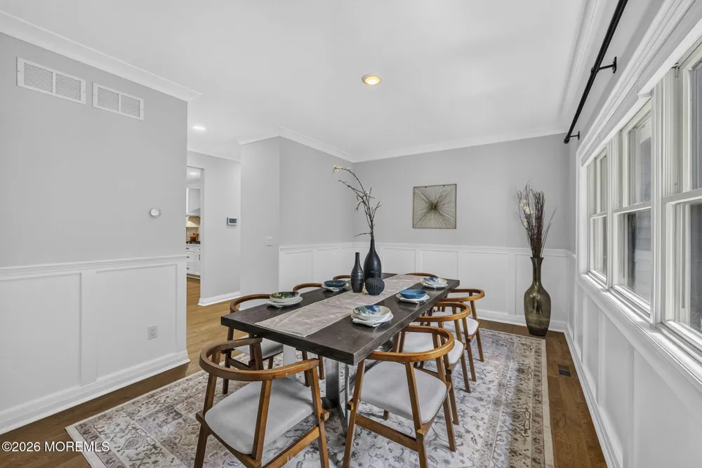 284 Middle Road Holmdel, NJ 07733