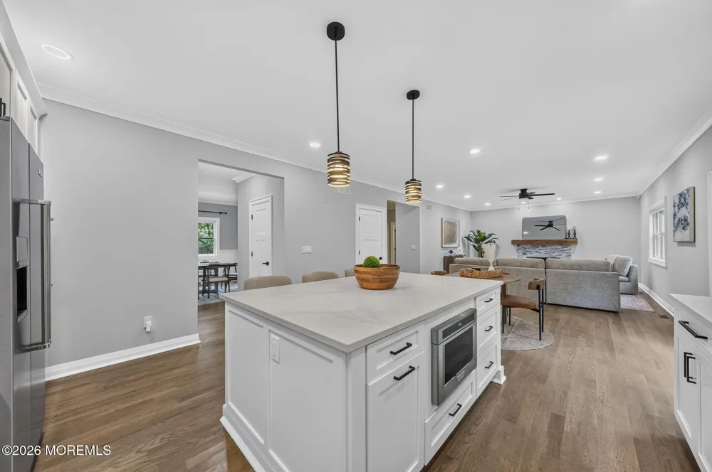 284 Middle Road Holmdel, NJ 07733