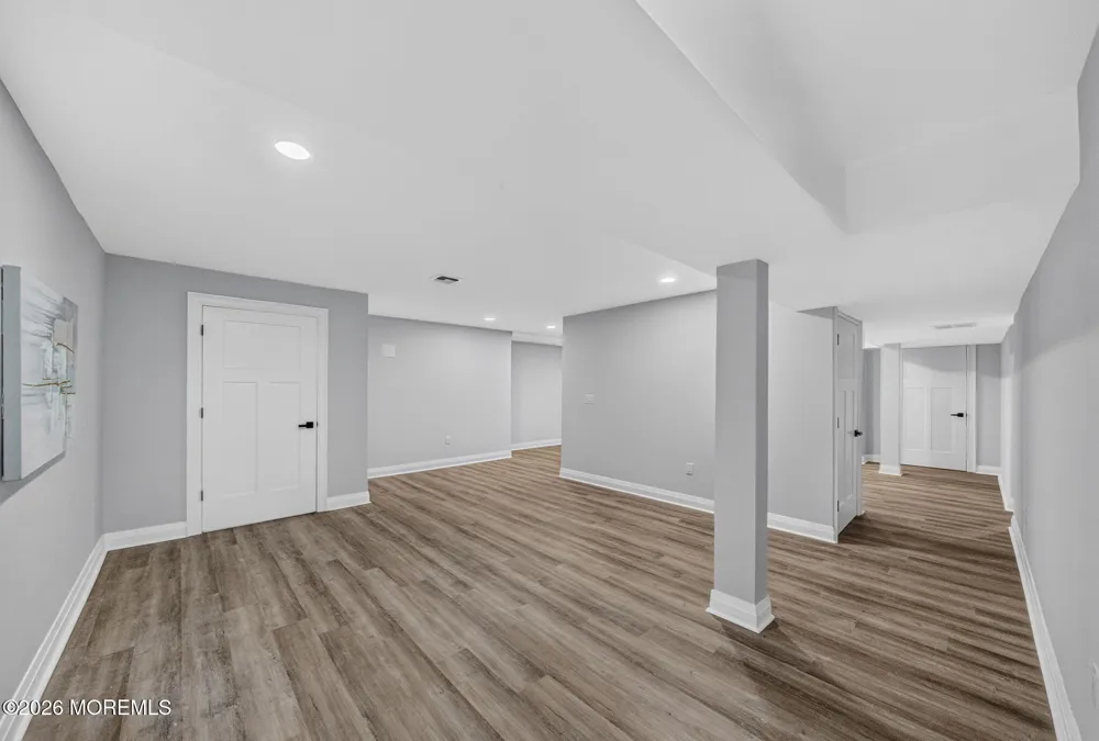 284 Middle Road Holmdel, NJ 07733