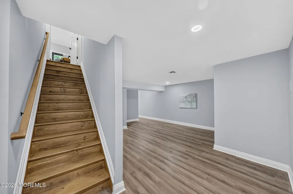 284 Middle Road Holmdel, NJ 07733