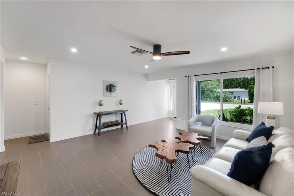 52 1st Street Bonita Springs, FL 34134