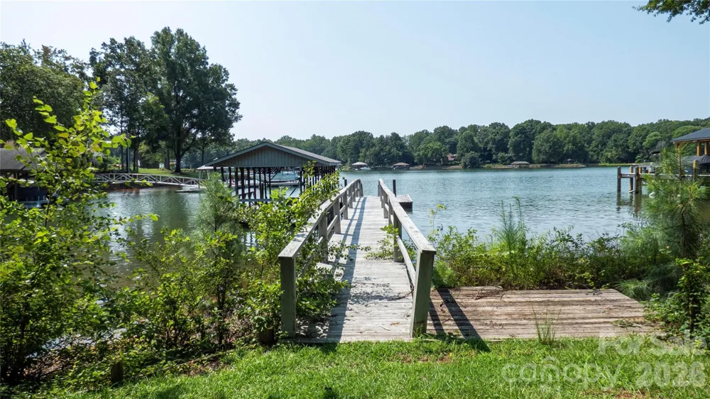 115 Rainbow Lane Mooresville, NC 28117
