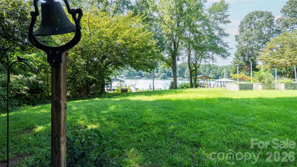 115 Rainbow Lane Mooresville, NC 28117