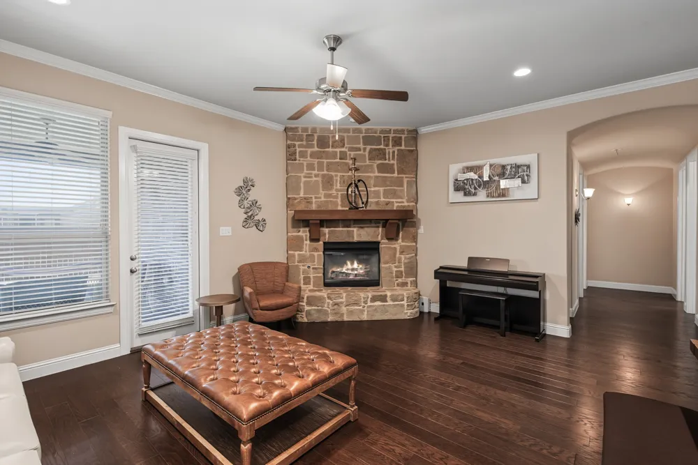 401 Middleton Drive Roanoke, TX 76262