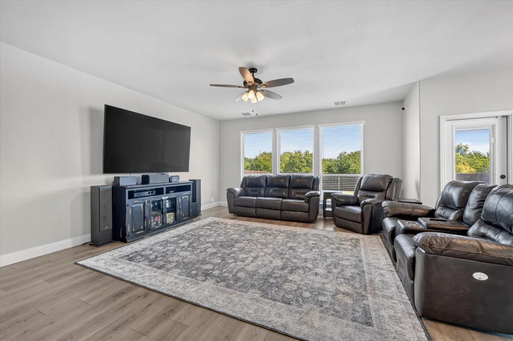4828 Hazy Hollow Lane Crowley, TX 76036