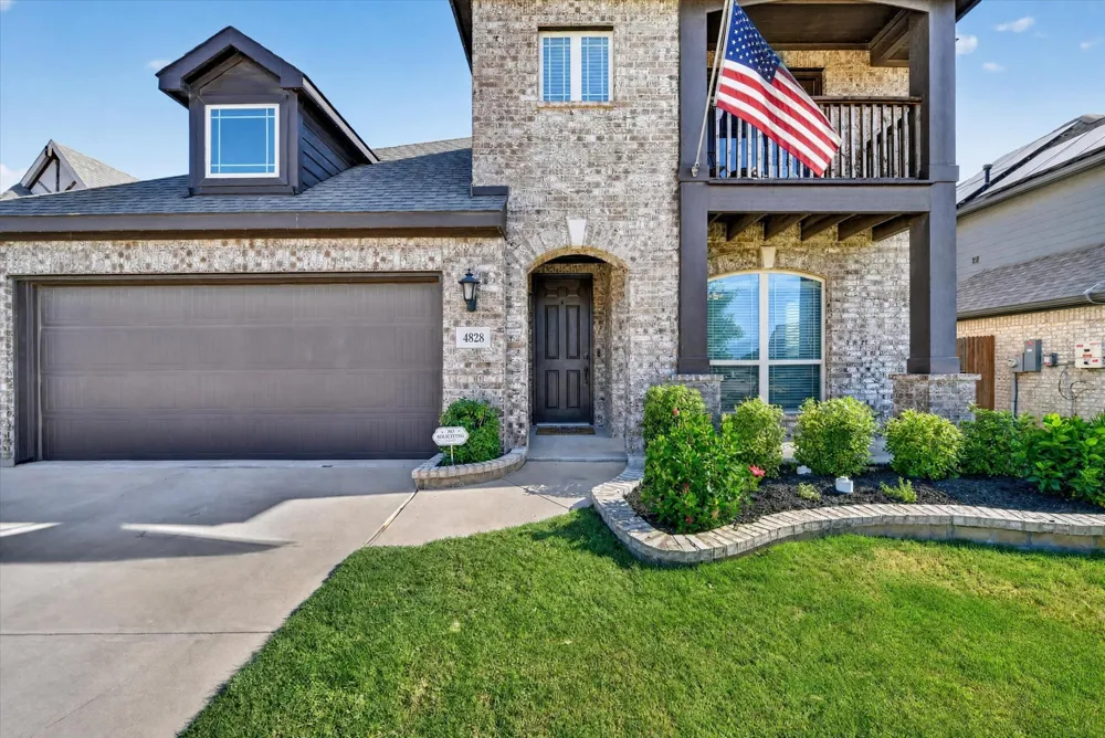 4828 Hazy Hollow Lane Crowley, TX 76036