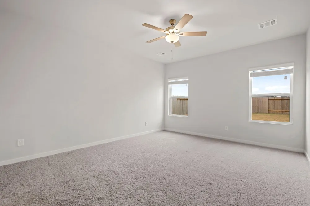 11006 Youngquist Drive Mont Belvieu, TX 77535