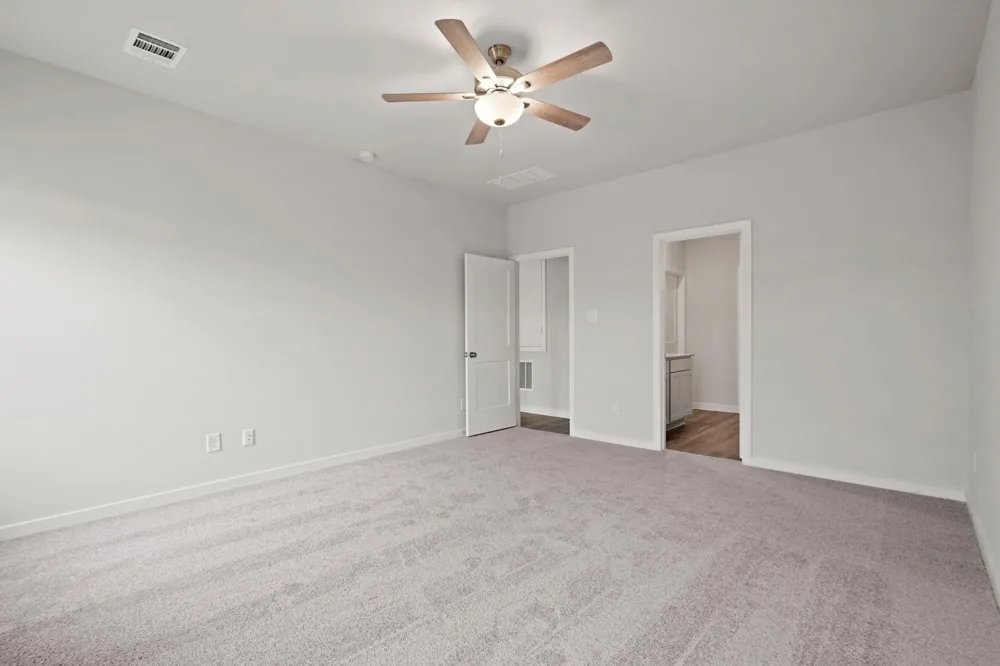 11006 Youngquist Drive Mont Belvieu, TX 77535