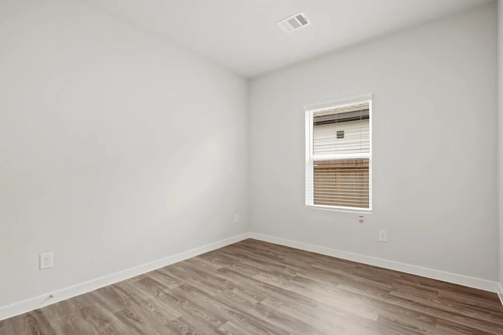 11006 Youngquist Drive Mont Belvieu, TX 77535