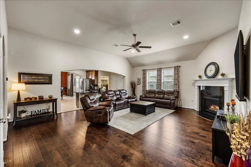 422 Stockport Drive League City, TX 77573