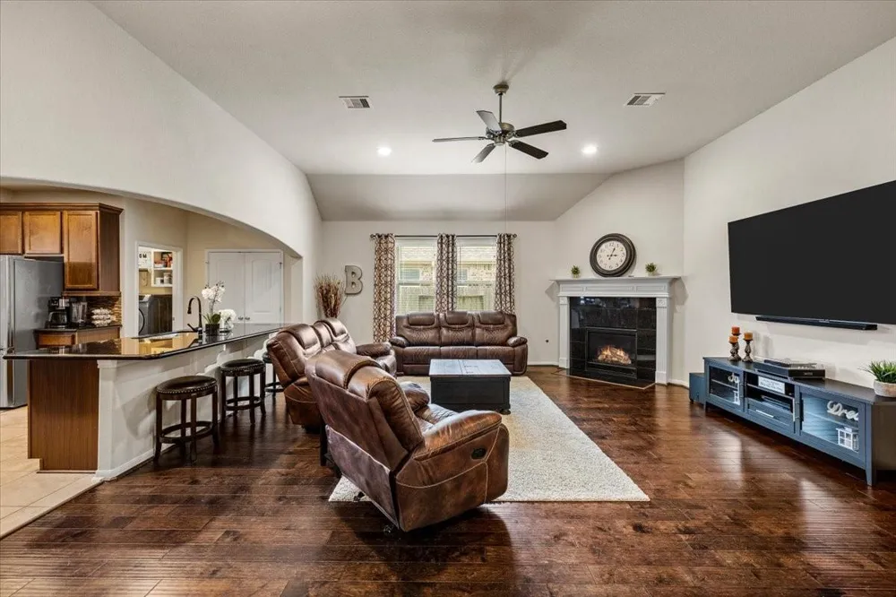 422 Stockport Drive League City, TX 77573