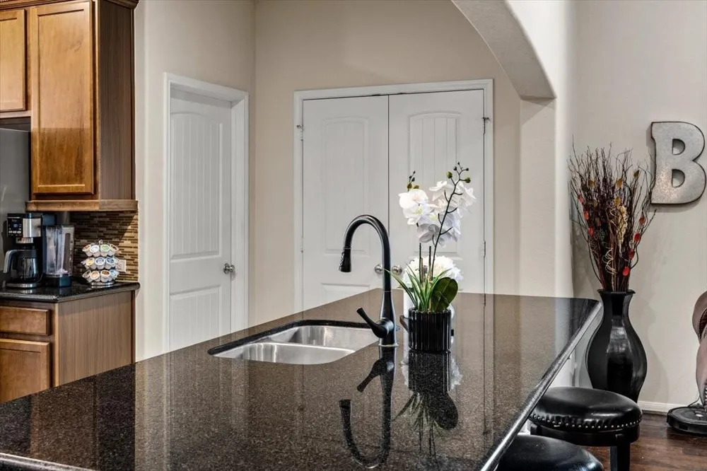 422 Stockport Drive League City, TX 77573