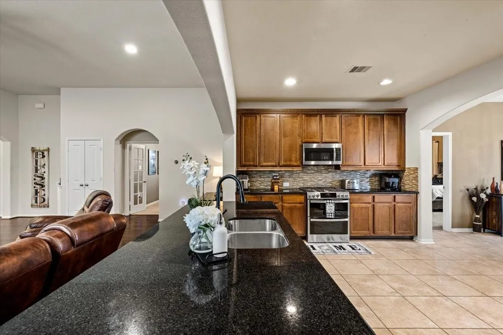 422 Stockport Drive League City, TX 77573