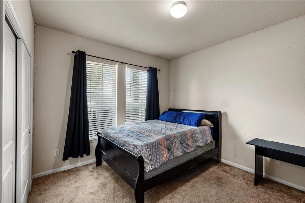 422 Stockport Drive League City, TX 77573