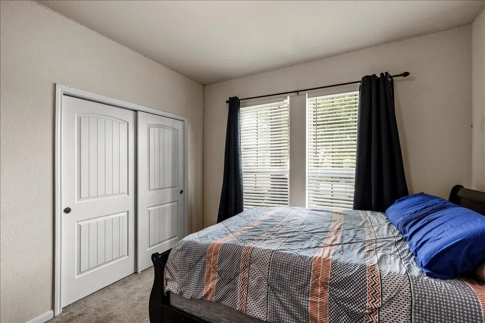 422 Stockport Drive League City, TX 77573