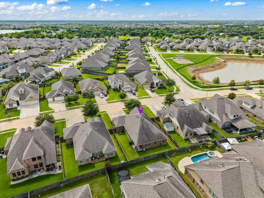 422 Stockport Drive League City, TX 77573