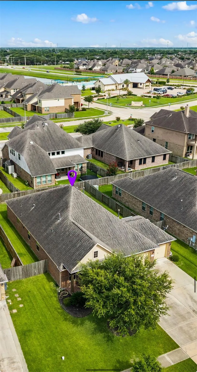 422 Stockport Drive League City, TX 77573