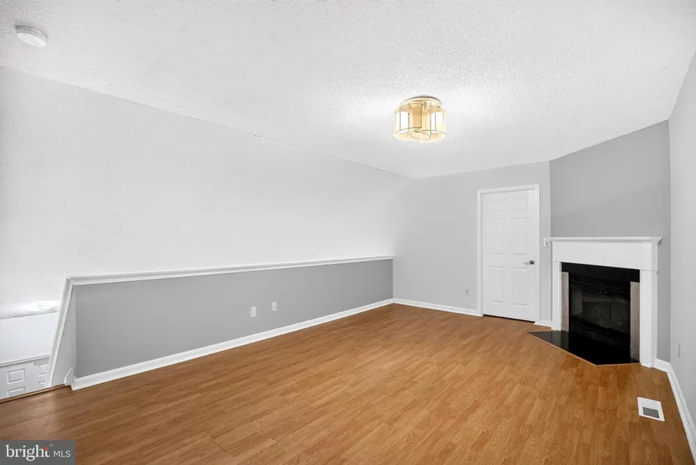 20016 CLARK Southampton, PA 18966