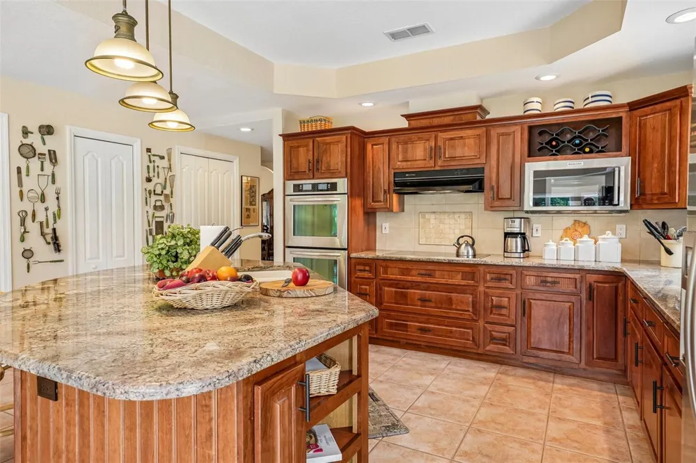 5198 LEGEND HILLS LANE Spring Hill, FL 34609