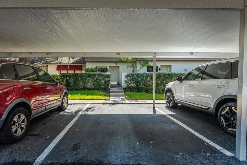 819 OAK PARK PLACE Brandon, FL 33511