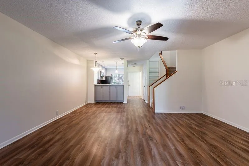 819 OAK PARK PLACE Brandon, FL 33511