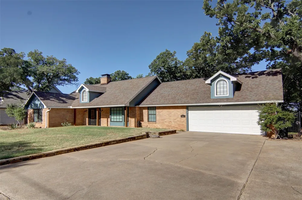 305 NW 7th Avenue Mineral Wells, TX 76067