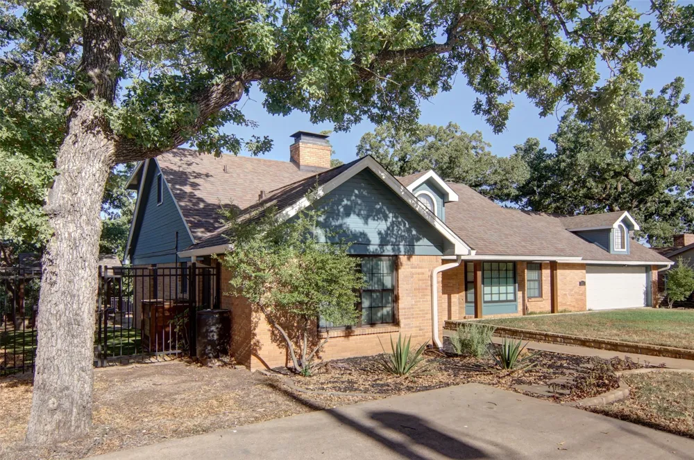 305 NW 7th Avenue Mineral Wells, TX 76067