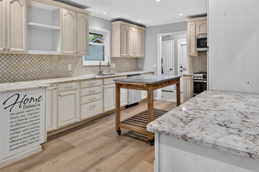 305 NW 7th Avenue Mineral Wells, TX 76067