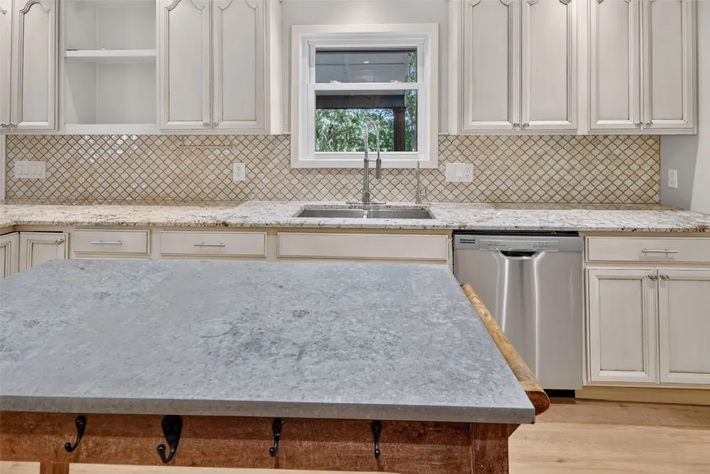 305 NW 7th Avenue Mineral Wells, TX 76067