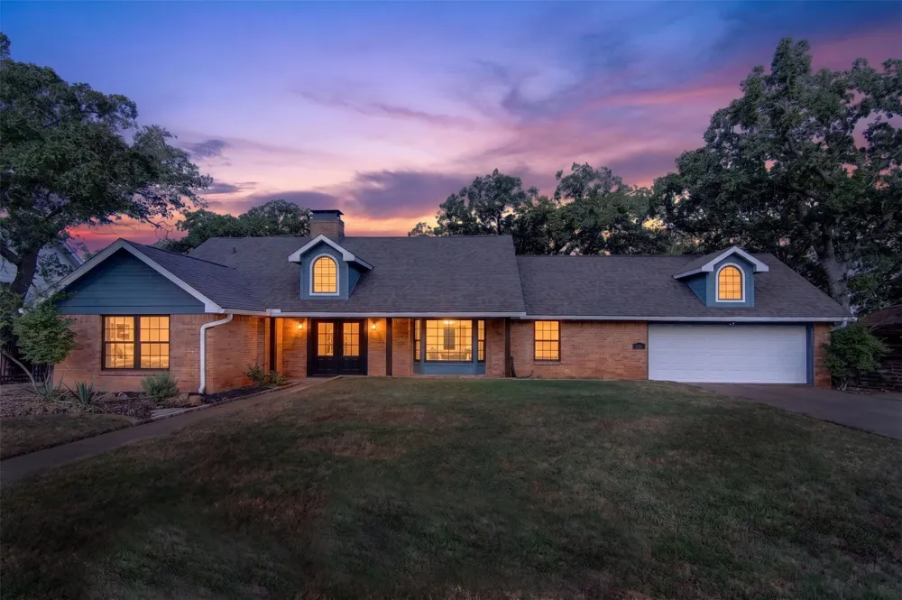 305 NW 7th Avenue Mineral Wells, TX 76067