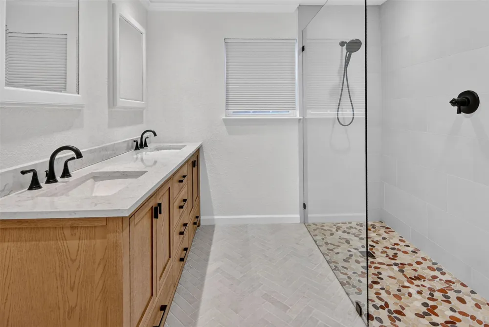 305 NW 7th Avenue Mineral Wells, TX 76067