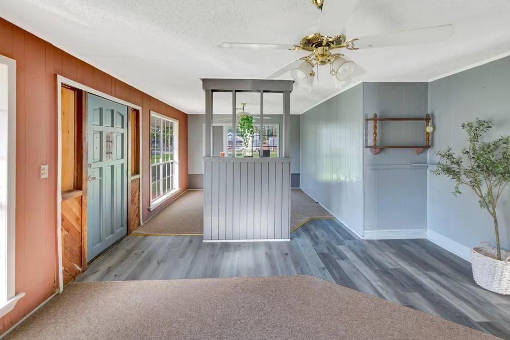 407 Bois D Arc Street Edna, TX 77957