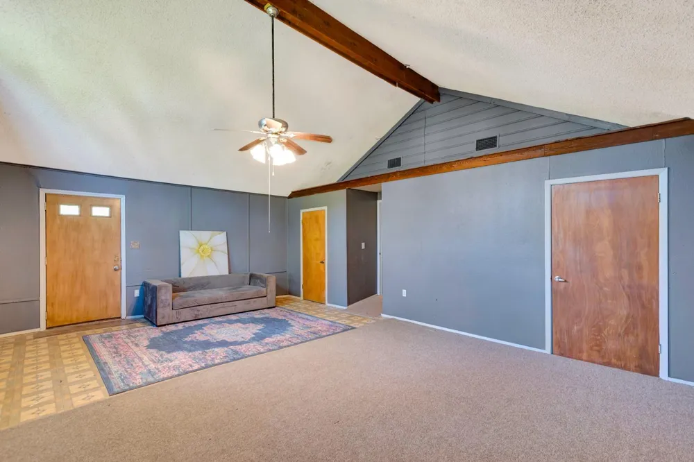 407 Bois D Arc Street Edna, TX 77957