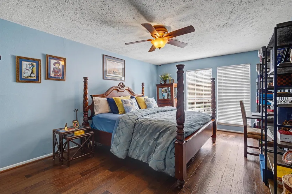 2205 Mission Street Kemah, TX 77565