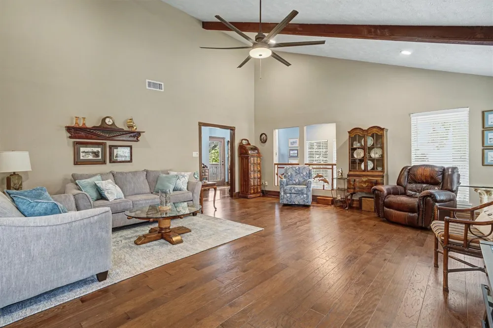 2205 Mission Street Kemah, TX 77565