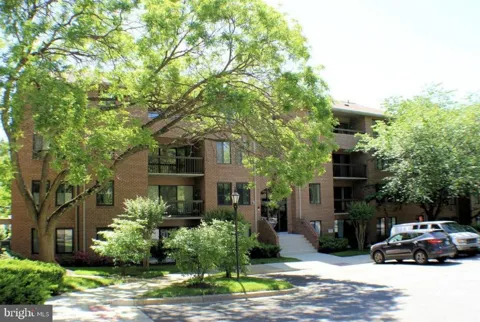 11405 COMMONWEALTH  DR #204