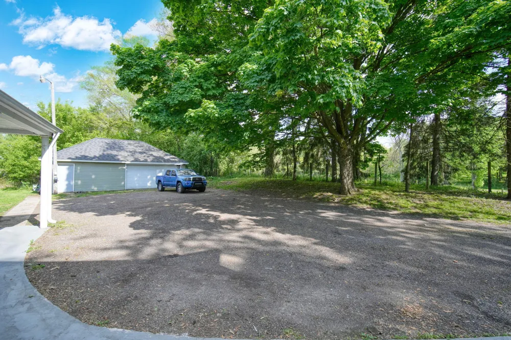 2515 Cooper Street Jackson, MI 49201