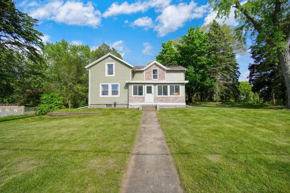 2515 Cooper Street Jackson, MI 49201