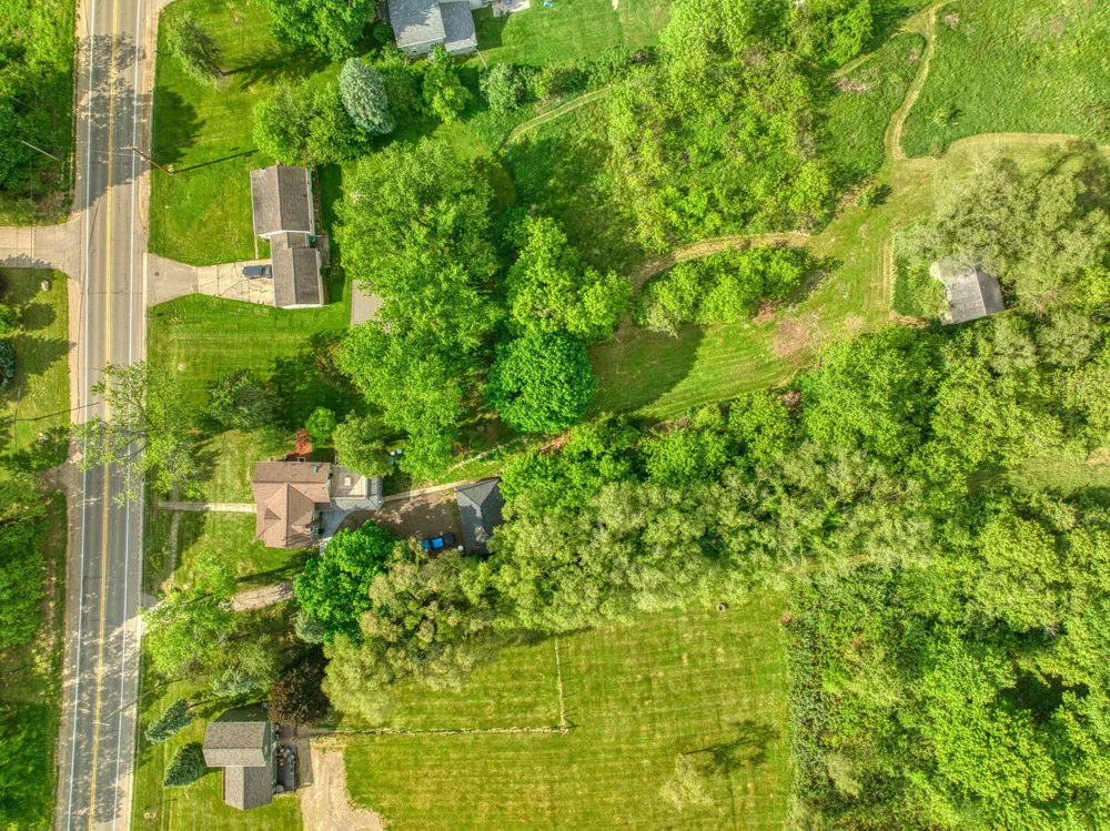 2515 Cooper Street Jackson, MI 49201