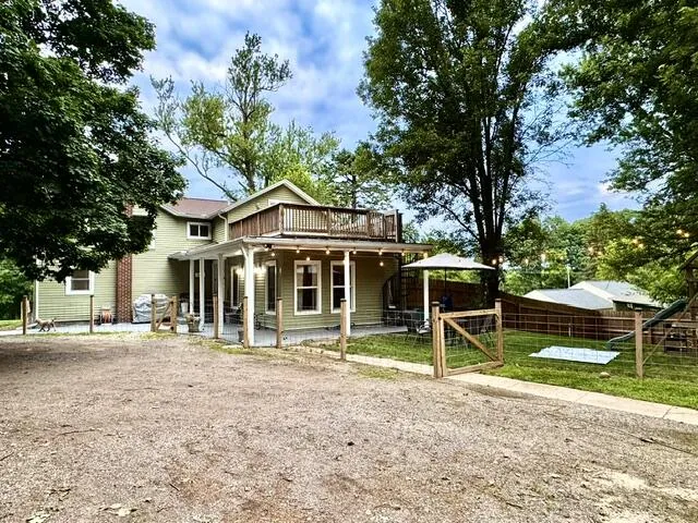 2515 Cooper Street Jackson, MI 49201
