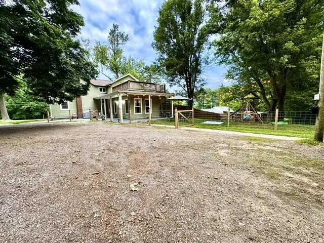 2515 Cooper Street Jackson, MI 49201