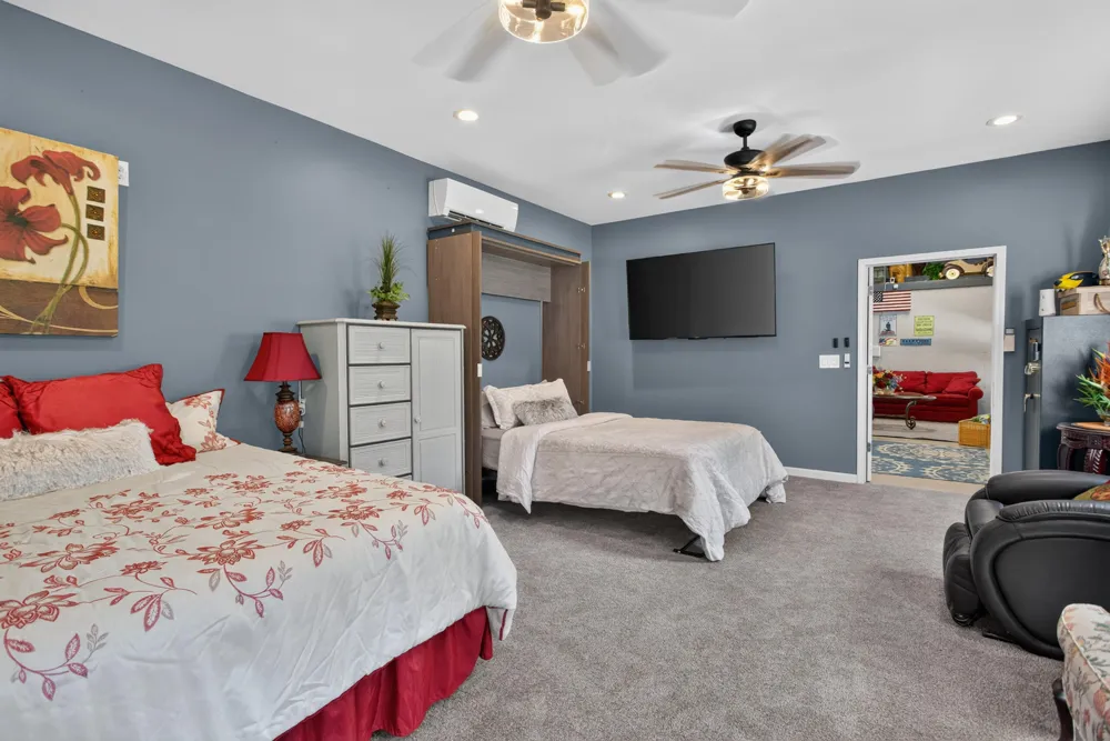527 Pershing Avenue Jackson, MI 49203