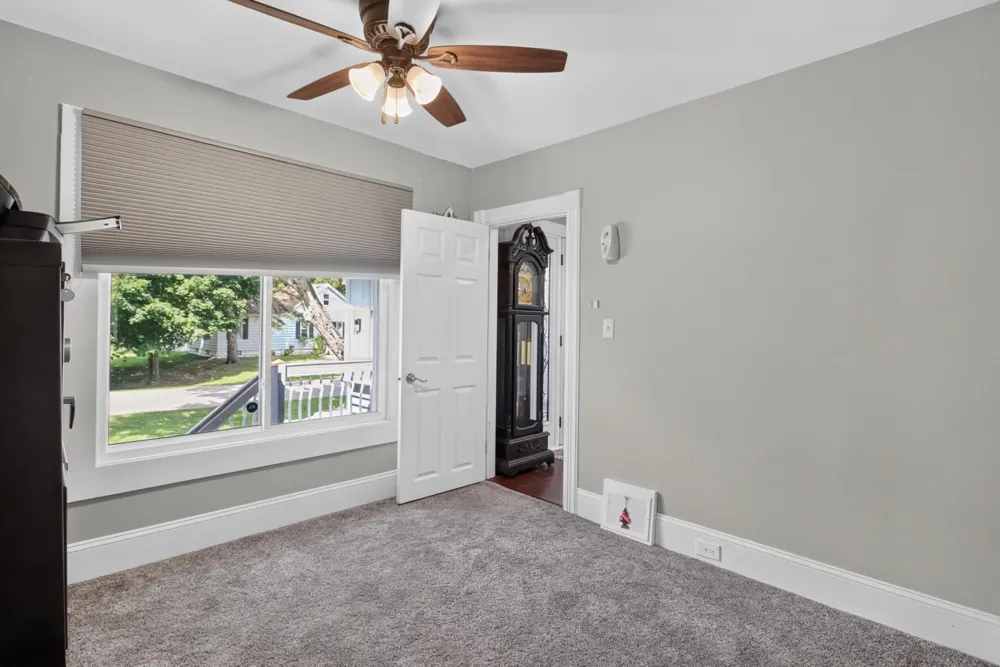 527 Pershing Avenue Jackson, MI 49203