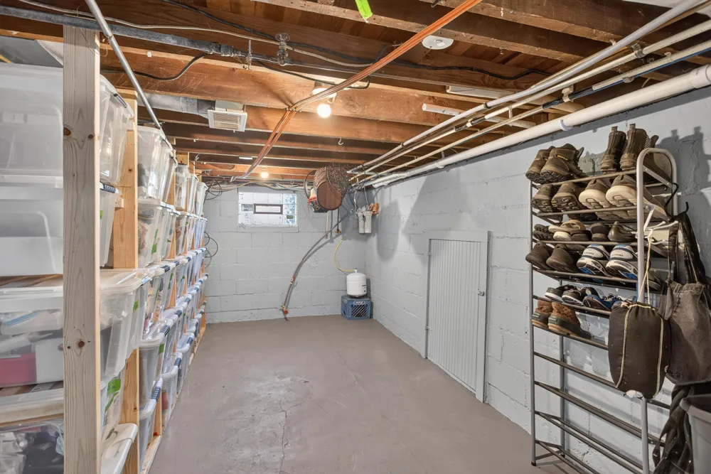 527 Pershing Avenue Jackson, MI 49203