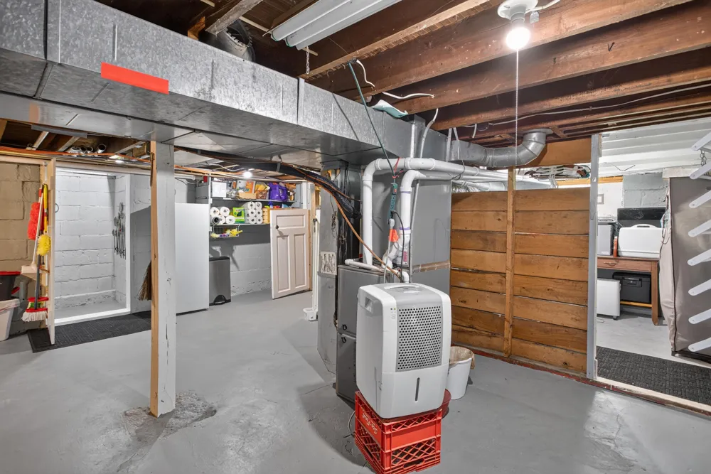 527 Pershing Avenue Jackson, MI 49203