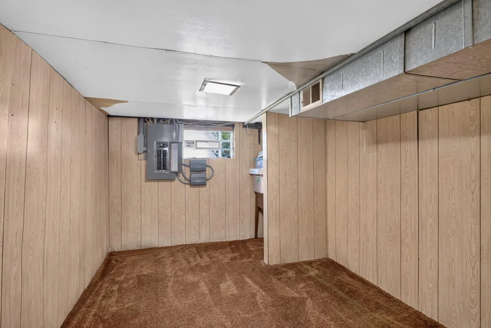 527 Pershing Avenue Jackson, MI 49203