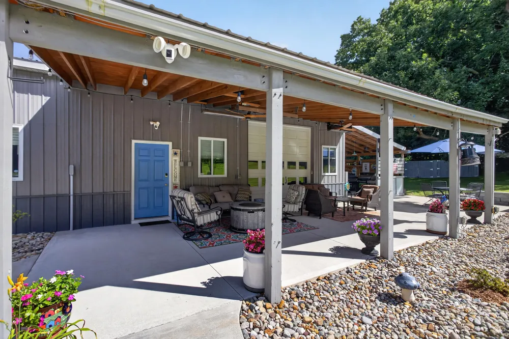 527 Pershing Avenue Jackson, MI 49203