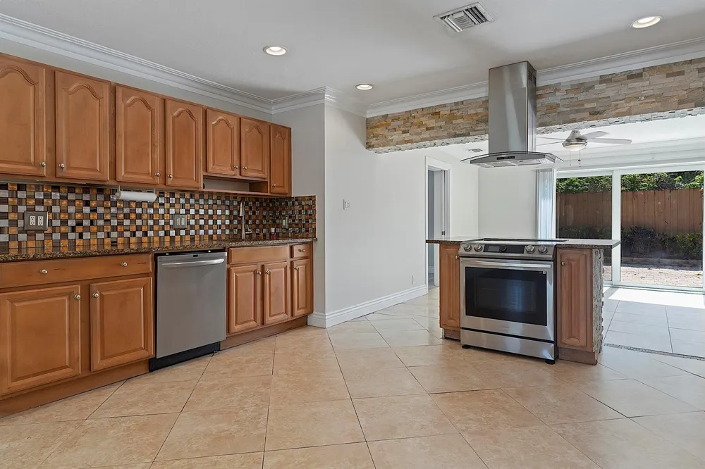 3100 S SEACREST BOULEVARD Boynton Beach, FL 33435