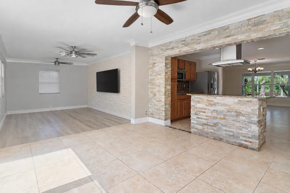 3100 S SEACREST BOULEVARD Boynton Beach, FL 33435