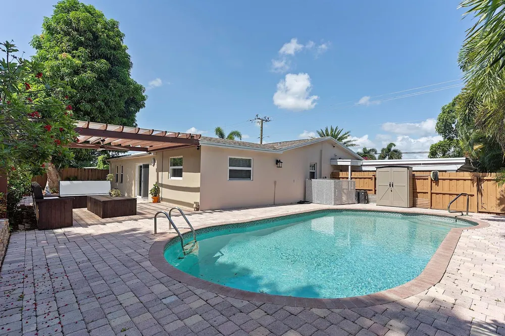 3100 S SEACREST BOULEVARD Boynton Beach, FL 33435